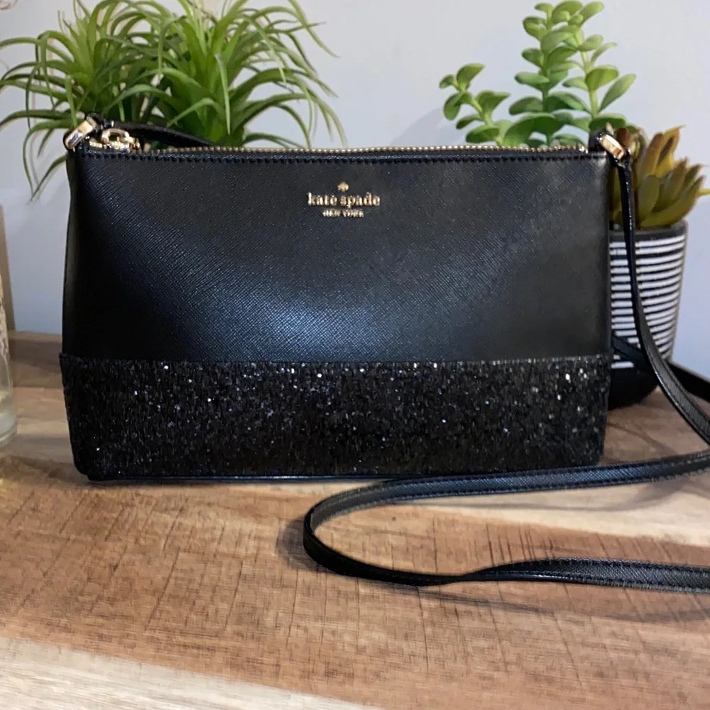 NWOT!! Kate Spade New York Black Flash Glitter Crossbody Bag